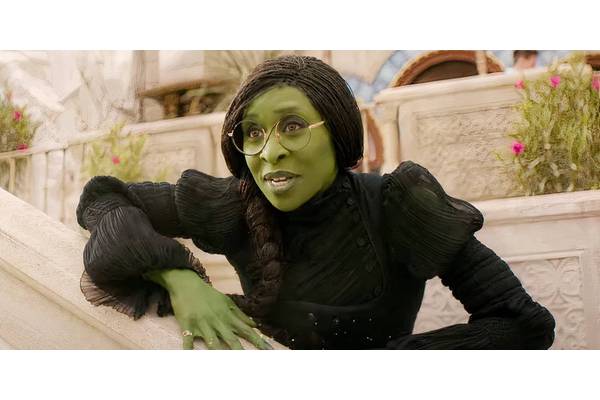Wicked Movie Box Office Climbs Highest-Grossing Fantasy Charts, Surpassing A Major Twilight Film