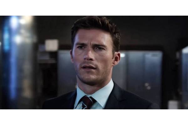 “You’re Crazy. It’s Dick Wolf”: Scott Eastwood Explains Leaving Chicago PD After 1 Episode & Rejecting Series Lead Role