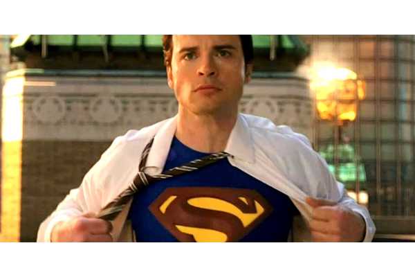 Tom Welling's Superman Gets Rematch Against Callum Blue's General Zod In New Smallville Art