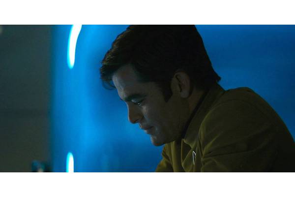 Chris Pine’s Kirk Won The Star Trek Dare That Made Him Join Starfleet