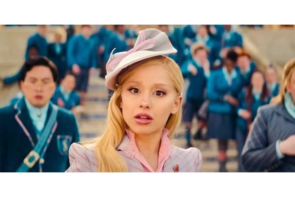 Why Glinda's Name Is Pronounced "Galinda" In The Wicked Movie