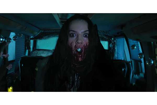 Scream Franchise Star Compares New Slasher Movie Killer To Ghostface & Reveals His Secret For Survival