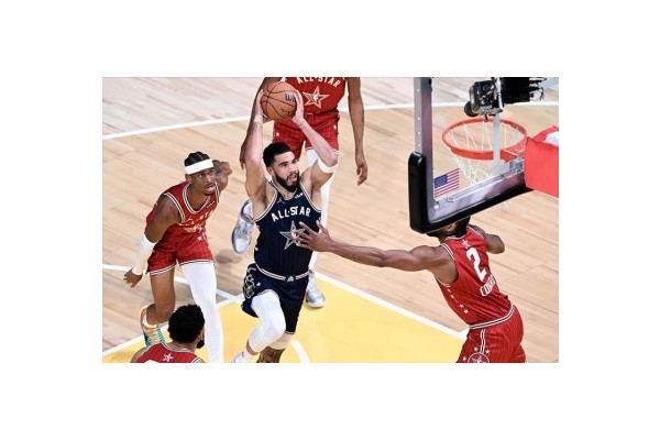 Lillard leads East to big 211-186 win in 2024 NBA All-Star