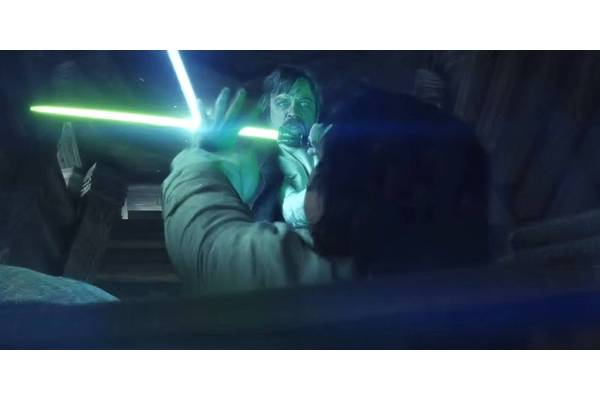 "Who Turns Down A Dinner With Mark Hamill?" Why Adam Driver Missed His Chance While Filming The Last Jedi