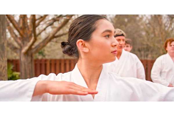 Why So Many Of Johnny & Daniel's Students Were Barely In Cobra Kai's Final Episodes