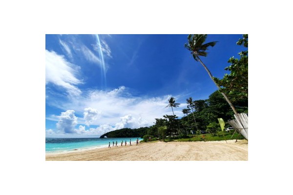 Long weekends, experiences top Filipino travel considerations