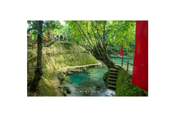 Samar town continues to draw tourists after being cleansed of rebels