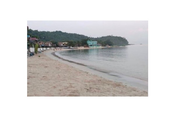 Caba Beach: From backyard to tropical destination