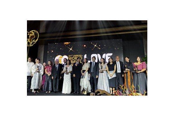 PH bags 8 major tourism awards; ‘Love’ slogan feted