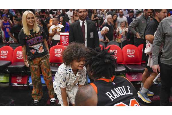 Julius Randle's wife's reaction to Knicks-Timberwolves trade adds salt to wound