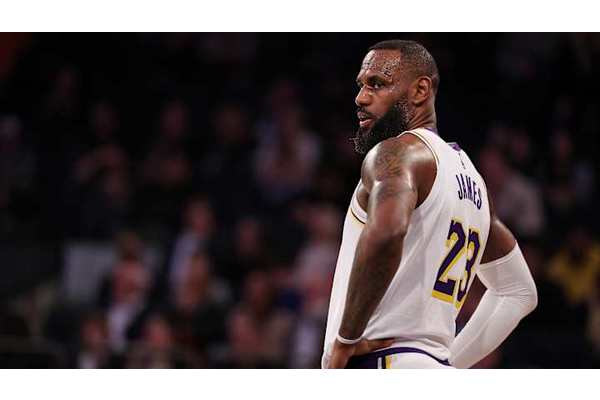 Is LeBron James playing tonight? Latest injury update for Knicks vs. Lakers Feb. 1