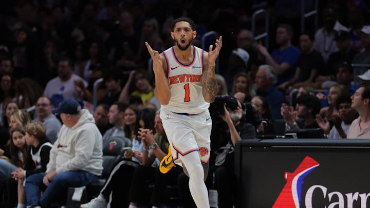 Mar 2, 2025; Miami, Florida, USA; New York Knicks guard Cameron Payne (1) reacts after scoring against the Miami Heat during the fourth quarter at Kaseya Center. Mandatory Credit: Sam Navarro-Imagn Images Mar 2, 2025; Miami, Florida, USA; New York Knicks guard Cameron Payne (1) reacts after scoring against the Miami Heat during the fourth quarter at Kaseya Center. Mandatory Credit: Sam Navarro-Imagn Images