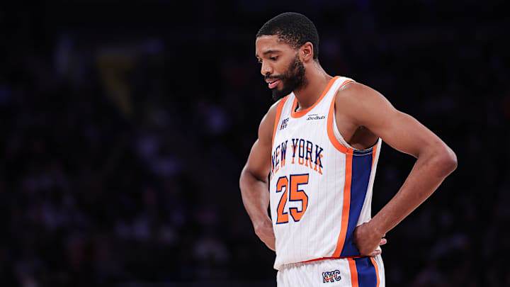 Cleveland Cavaliers v New York Knicks Cleveland Cavaliers v New York Knicks