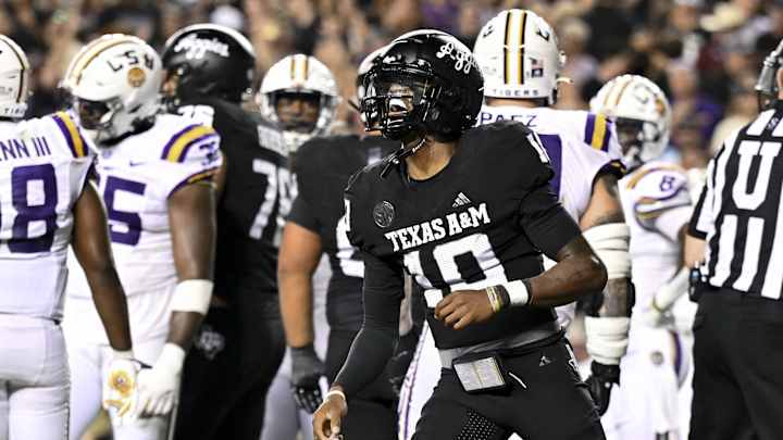 Texas A&M Aggies quarterback Marcel Reed (10) Texas A&M Aggies quarterback Marcel Reed (10)