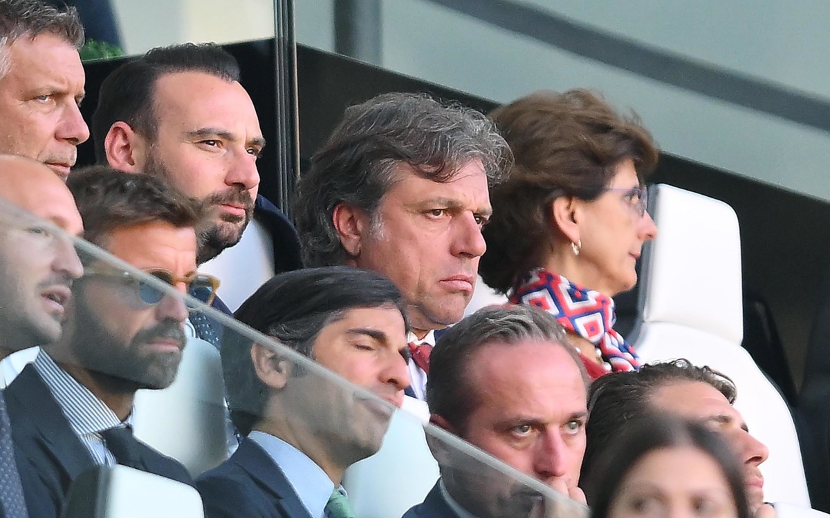 epa10792192 Sporting director of Juventus Cristiano Giuntoli during the pre season training soccer match between Juventus black and Juventus white, in Turin, Italy, 09 August 2023. EPA-EFE/ALESSANDRO DI MARCO