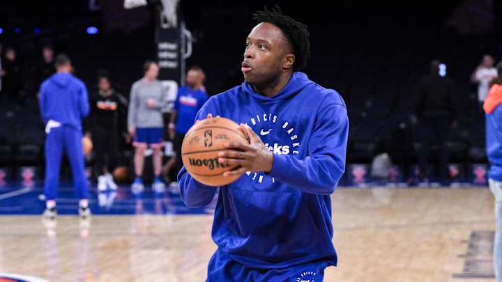 Apr 1, 2025; New York, New York, USA; New York Knicks forward OG Anunoby (8) warms up before a game against the Philadelphia 76ers at Madison Square Garden. Mandatory Credit: John Jones-Imagn Images Apr 1, 2025; New York, New York, USA; New York Knicks forward OG Anunoby (8) warms up before a game against the Philadelphia 76ers at Madison Square Garden. Mandatory Credit: John Jones-Imagn Images