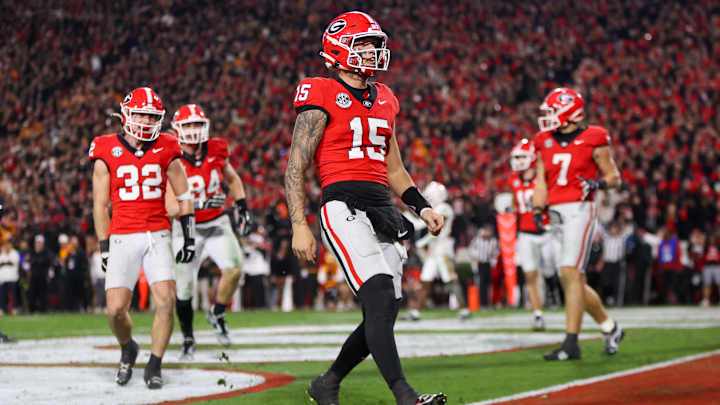 Georgia Bulldogs quarterback Carson Beck (15) Georgia Bulldogs quarterback Carson Beck (15)