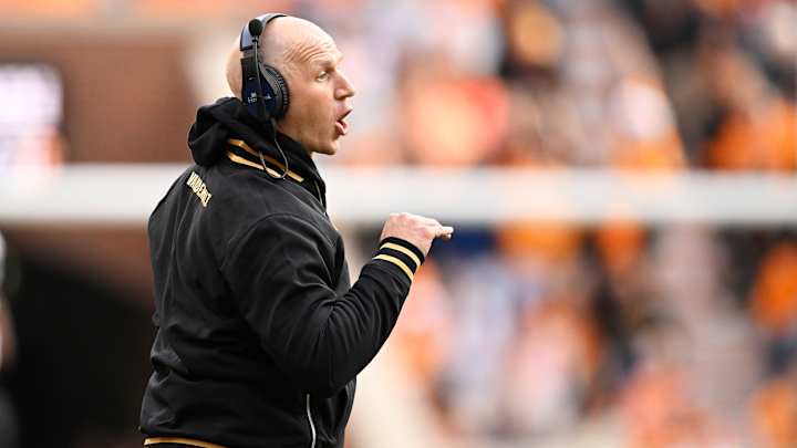 Vanderbilt v Tennessee Vanderbilt v Tennessee