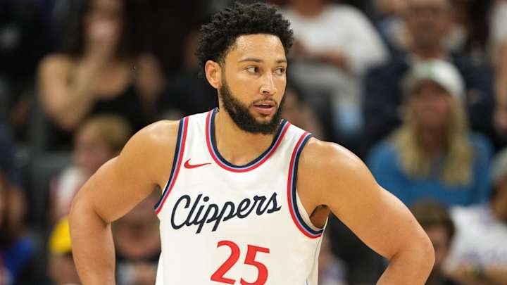 Apr 11, 2025; Sacramento, California, USA; Los Angeles Clippers guard Ben Simmons (25) during the third quarter against the Sacramento Kings at Golden 1 Center. Mandatory Credit: Darren Yamashita-Imagn Images Apr 11, 2025; Sacramento, California, USA; Los Angeles Clippers guard Ben Simmons (25) during the third quarter against the Sacramento Kings at Golden 1 Center. Mandatory Credit: Darren Yamashita-Imagn Images
