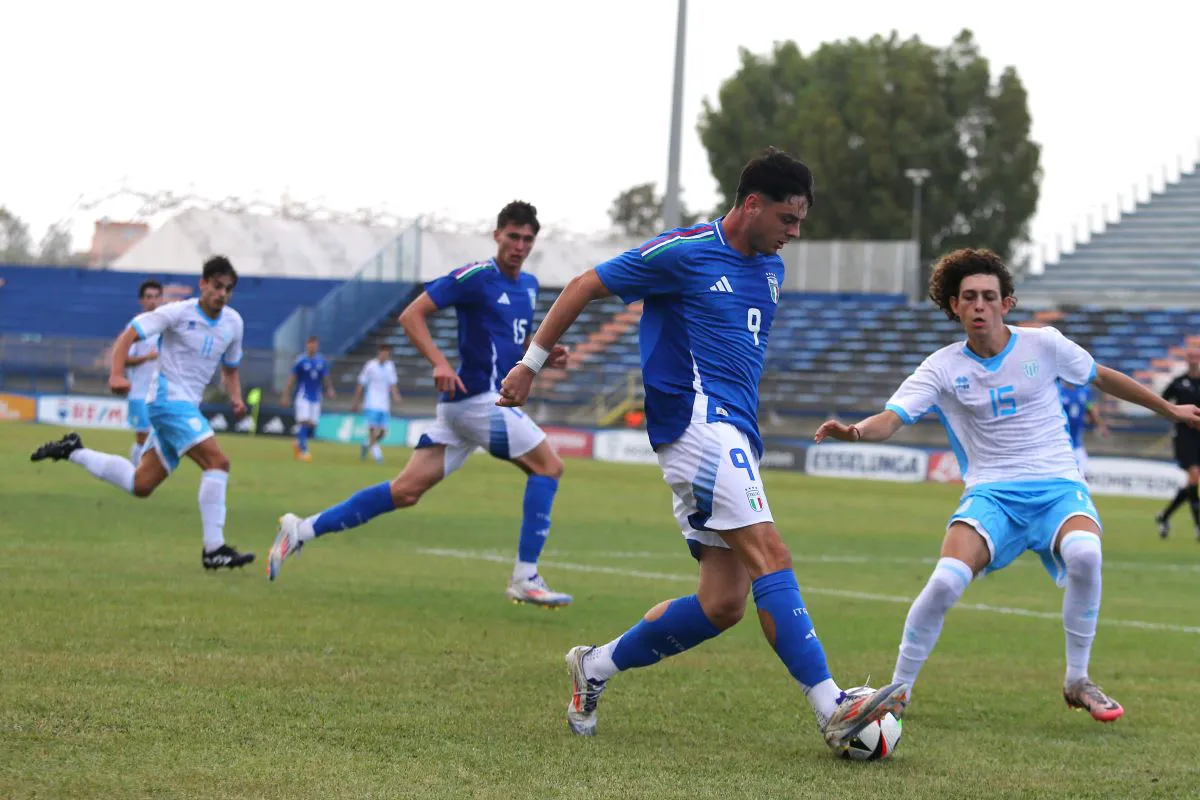 LATINA, ITALY - SEPTEMBER 05: Giuseppe Ambrosino of Italy U21 in action during 2025 Under 21 EURO Qualifying Group A match between Italy and San Marino at Stadio Domenico Francioni on September 05, 2024 in Latina, Italy. (Photo by Paolo Bruno/Getty Images)