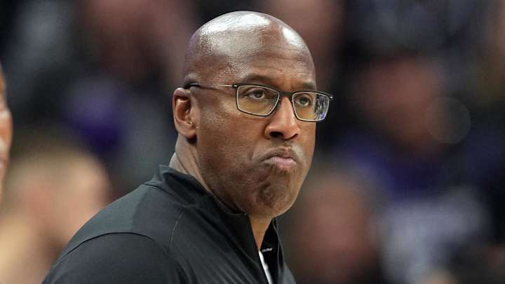 Nov 24, 2024; Sacramento, California, USA; Sacramento Kings head coach Mike Brown reacts after receiving a technical foul during the second quarter against the Brooklyn Nets at Golden 1 Center. Mandatory Credit: Darren Yamashita-Imagn Images Nov 24, 2024; Sacramento, California, USA; Sacramento Kings head coach Mike Brown reacts after receiving a technical foul during the second quarter against the Brooklyn Nets at Golden 1 Center. Mandatory Credit: Darren Yamashita-Imagn Images