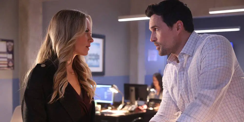 Heather and Trent looking at each other in Found season 2, episode 18