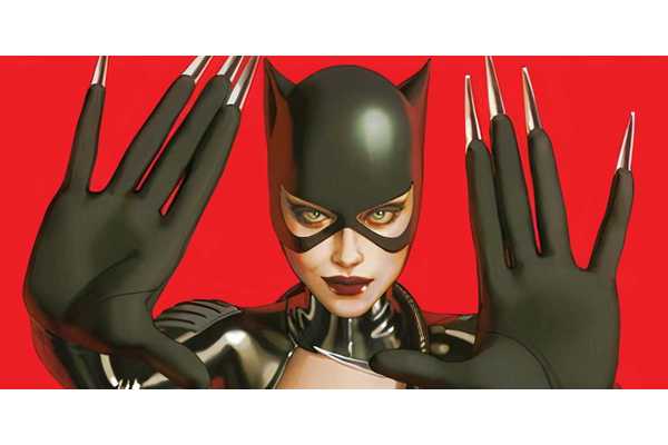 This Flawless Catwoman Cosplay is Basically A Comic Cover Waiting To Happen