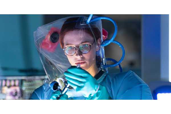Who Is 9-1-1 Season 8, Episode 14 Villain, Moira? Bridget Regan's Evil Scientist Explained
