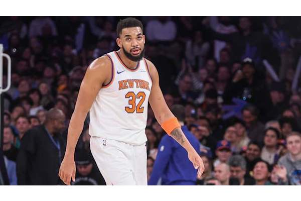 Karl-Anthony Towns problem the Knicks must solve in the playoffs