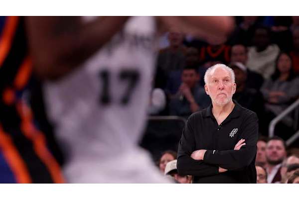Knicks looking to pluck from the Popovich tree with latest coaching search update