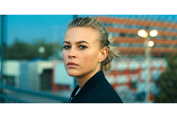 New Netflix Action Movie Trailer Has 1 German Badass Fighting An Entire US Embassy (Who Are The Bad Guys)