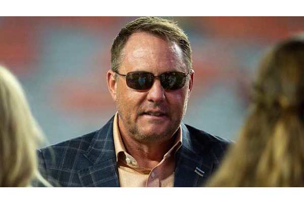 Auburn's Hugh Freeze provides update on his cancer treatment