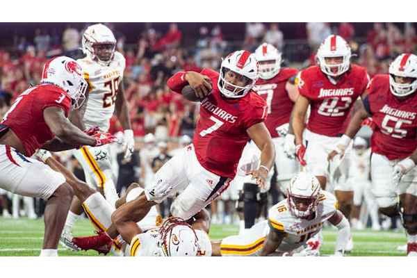 College football news: Another starting QB joins Nico Iamaleava in the Transfer Portal