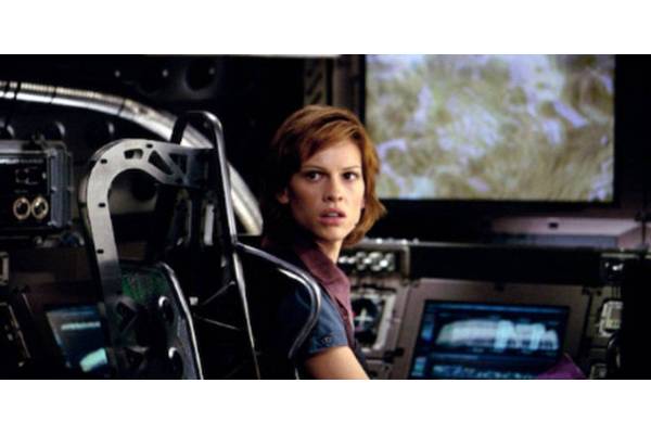 Hilary Swank's $74M Disaster Movie Surges On Netflix's Global Charts 22 Years Later