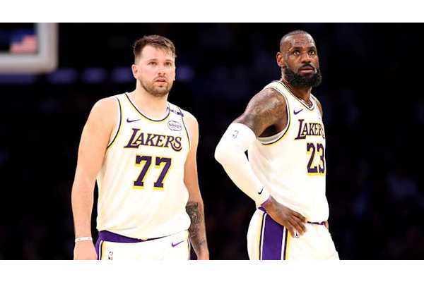 Are LeBron and Luka playing tonight? Injury update for Knicks vs. Lakers March 6