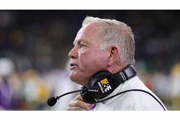 LSU's Brian Kelly goes viral for his petty spring practice decision