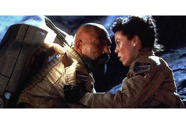 5 Years Before Aliens, James Cameron Worked On An Alien Ripoff That Helped Launch His $8 Billion+ Movie Career