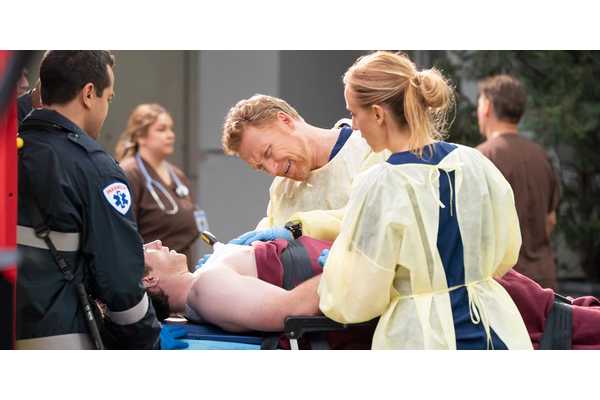 Grey’s Anatomy Season 21, Episode 14 Review: I Couldn’t Look Away Thanks To The Medical Drama Having Its Best Cases In A Long Time