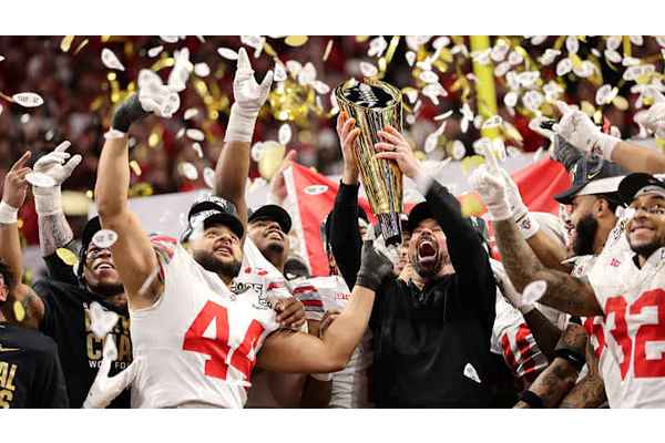 3 programs that have benefited most from the College Football Playoff