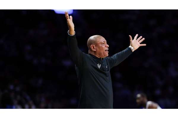 Knicks put longtime rival head coach in his place by rightfully refusing to consider