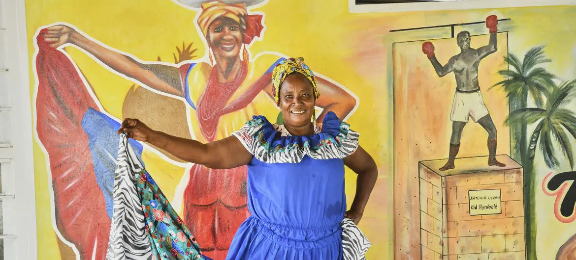 Saray Zuñiga is a proud 'Palenquera' from the community of San Basilio de Palenque. Saray Zuñiga is a proud 'Palenquera' from the community of San Basilio de Palenque.