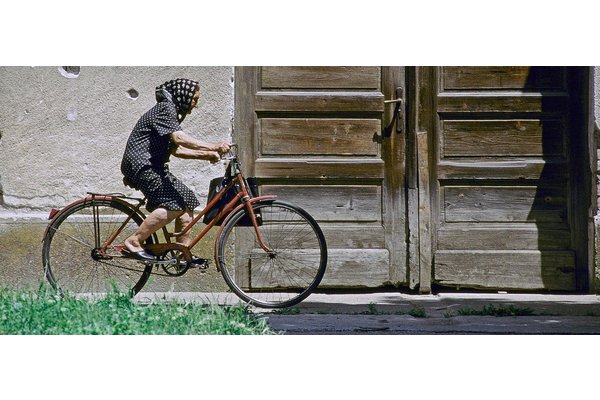 Step up, urges WHO as figures reveal 1 in 4 adults don’t exercise enough  | UN News