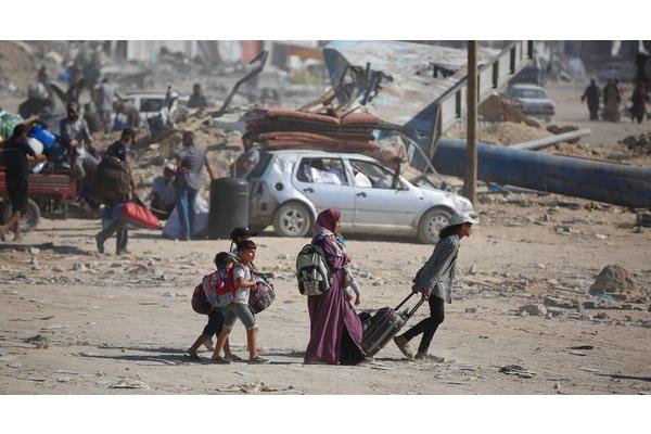 In Gaza, evacuation orders threaten to uproot UN’s aid hub once again | UN News