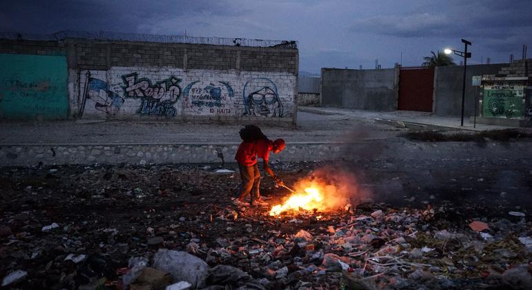Cité Soleil in downtown Port-au-Prince is particularly affected by high levels of violence and insecurity. Cité Soleil in downtown Port-au-Prince is particularly affected by high levels of violence and insecurity.