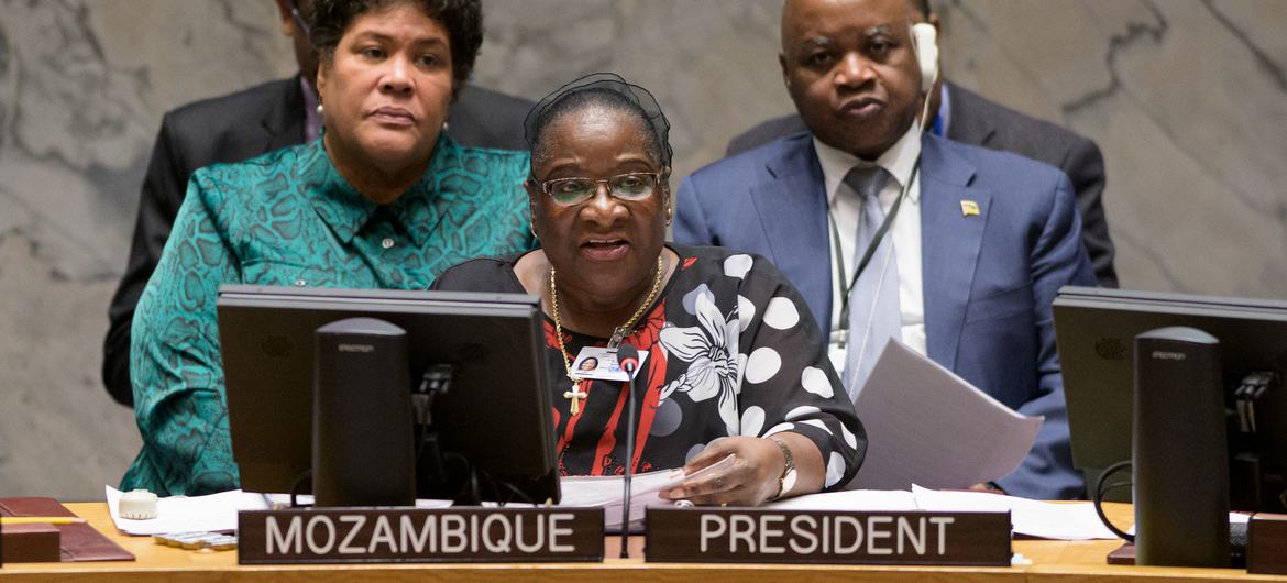 Verónica Nataniel Macamo Dlhovo, Minister for Foreign Affairs and Cooperation of Mozambique and President of the Security Council for the month of March, chairs the Security Council meeting on Women and peace and security. Verónica Nataniel Macamo Dlhovo, Minister for Foreign Affairs and Cooperation of Mozambique and President of the Security Council for the month of March, chairs the Security Council meeting on Women and peace and security.