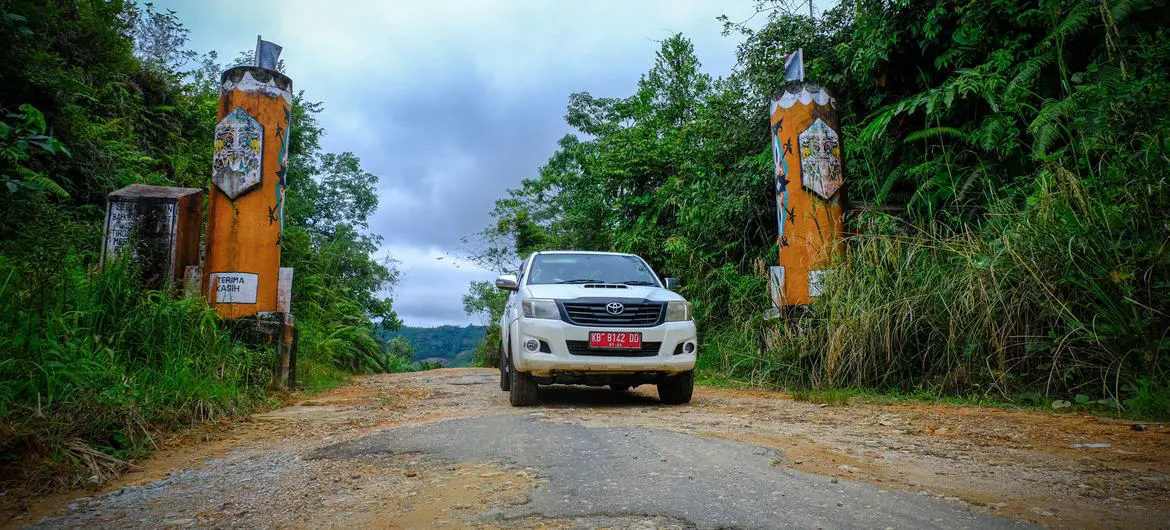 The rehabilitation of roads is essential to the development of the rural community of Idas. The rehabilitation of roads is essential to the development of the rural community of Idas.