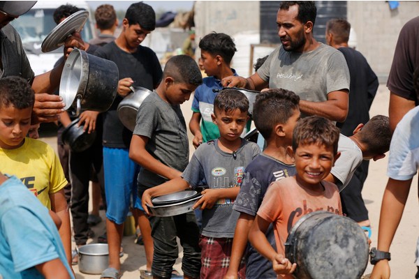 WFP requires $16.9 billion in 2025 as hunger reaches alarming highs | UN News