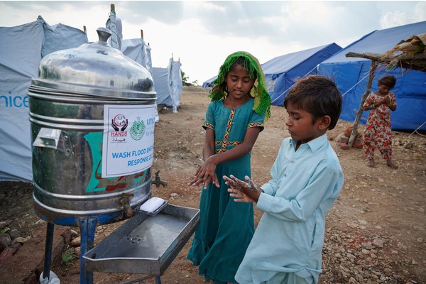 190 million children at risk from water