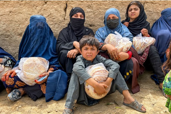Nearly half the world’s 1.1 billion poor live in conflict settings | UN News