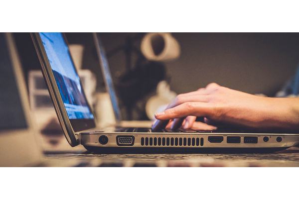 Why is the manosphere on the rise? UN Women sounds the alarm over online misogyny | UN News